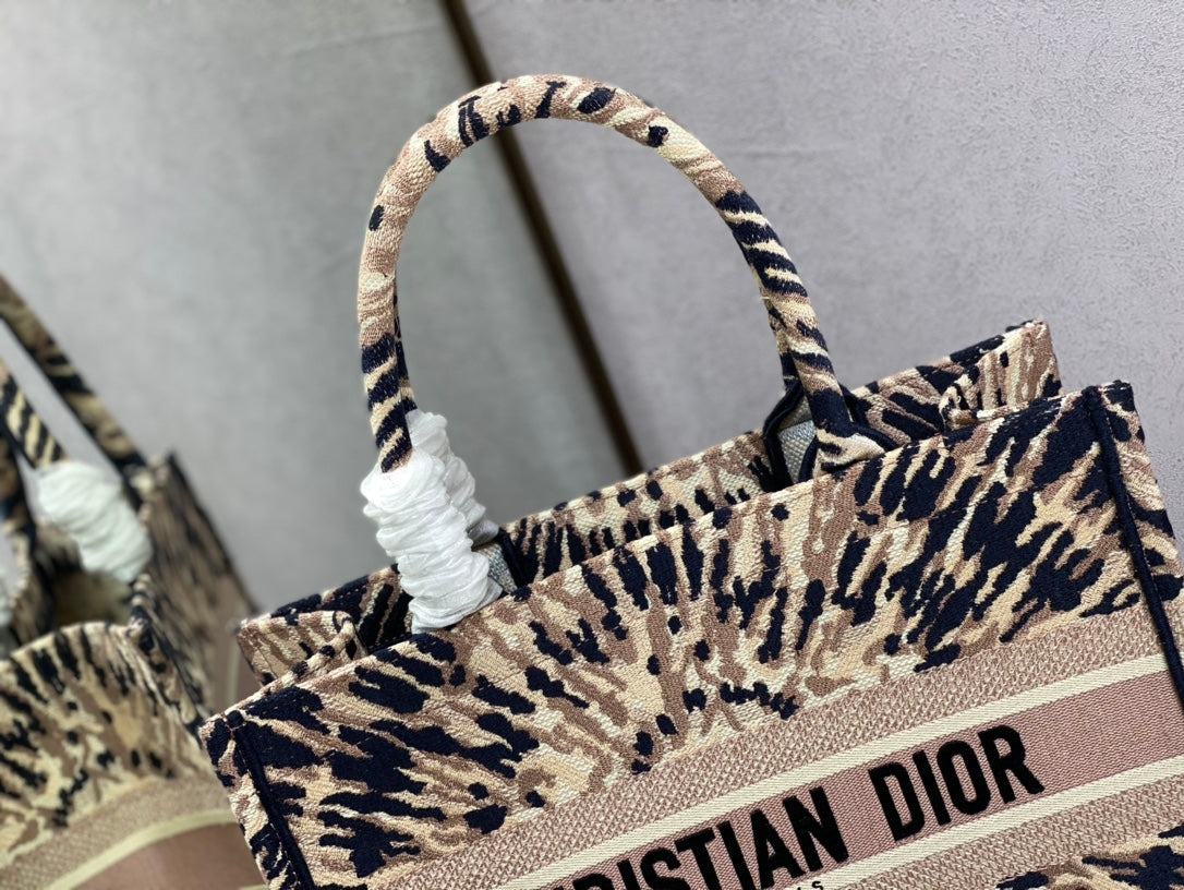 DIR - Luxury Bags - DIR - 522