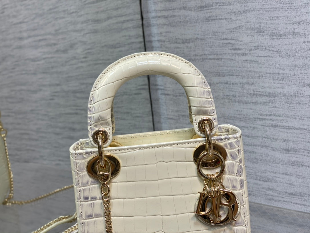 DIR - Luxury Bags - DIR - 601