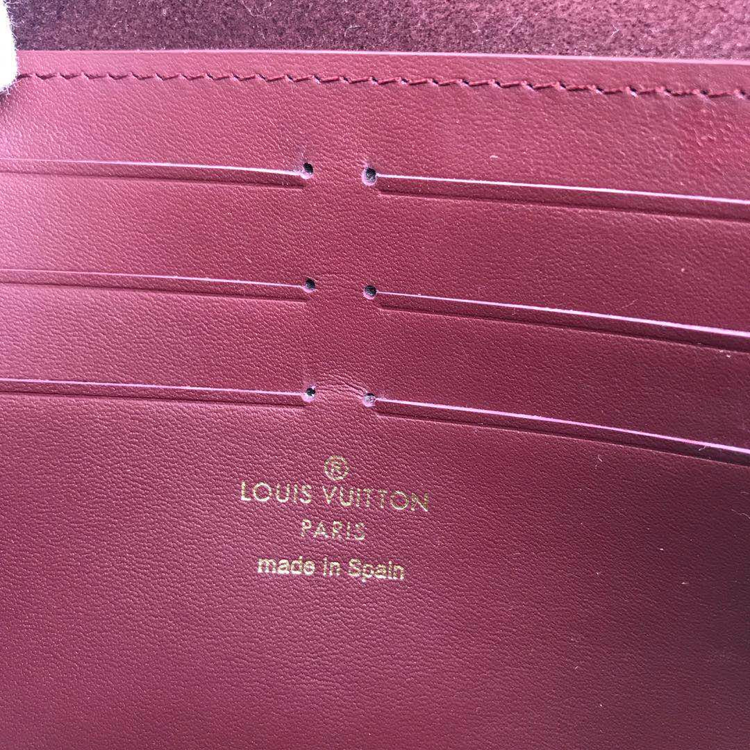 Louis Vuitton Vavin Chain Wallet