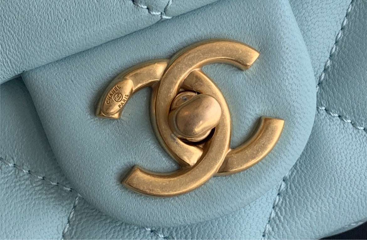 Chanel new woman handbag