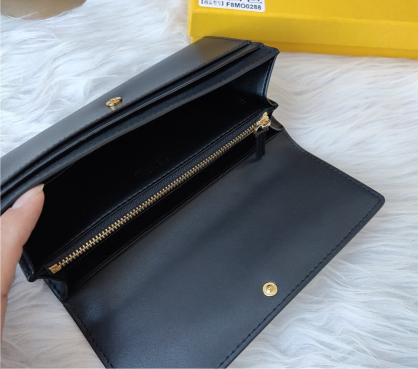 Leather fendi wallet