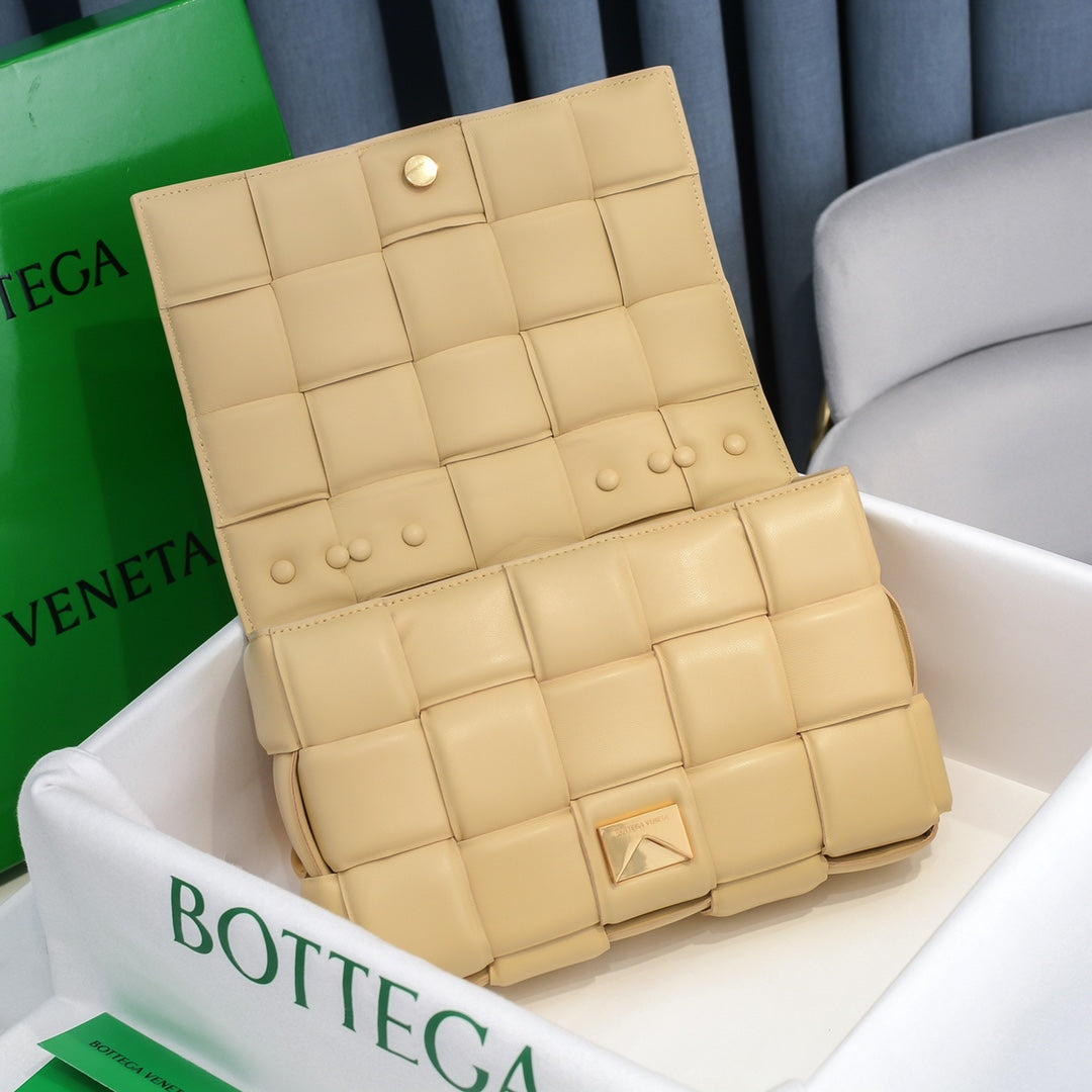 Bottega Veneta Chain Cassette Bag