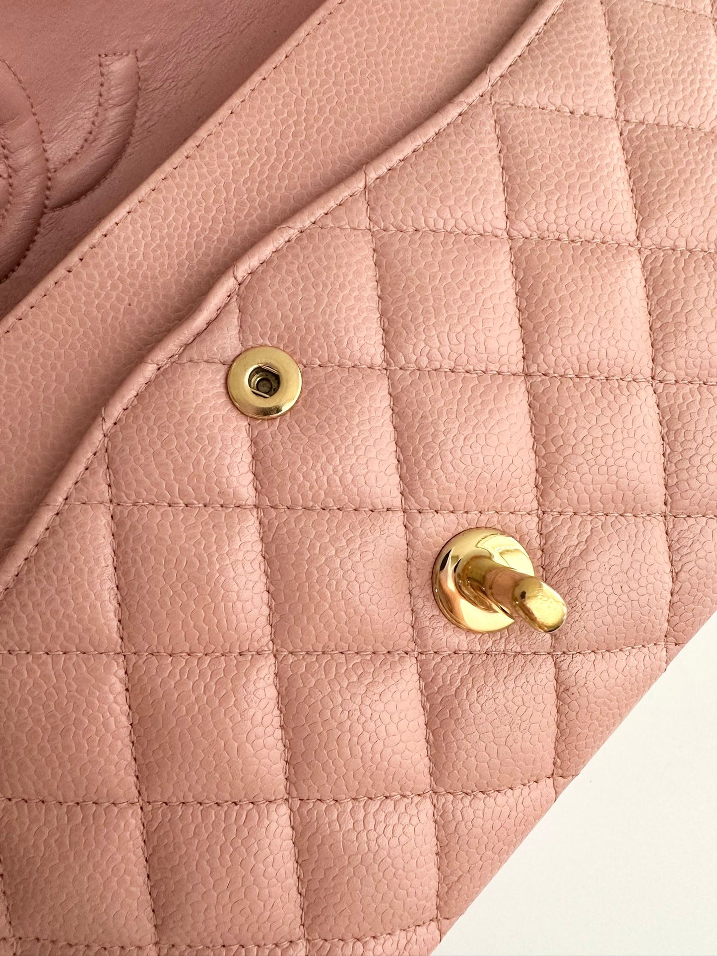 Vintage CHANEL Medium Classic Double Flap Pink Caviar GHW