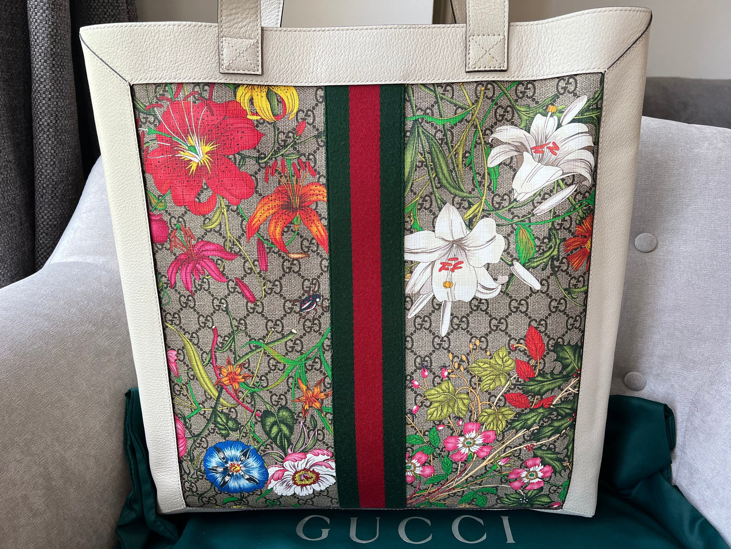 Gucci White Monogram Canvas Flora Large Ophidia Shopping Tote