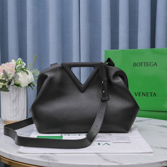 Bottega Veneta Point Medium Bag