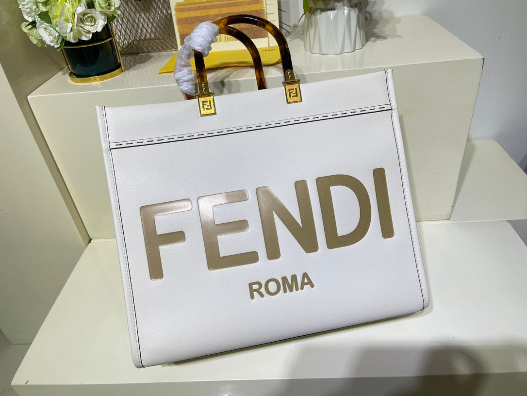 Fendi Sunshine Shopper Medium Bag