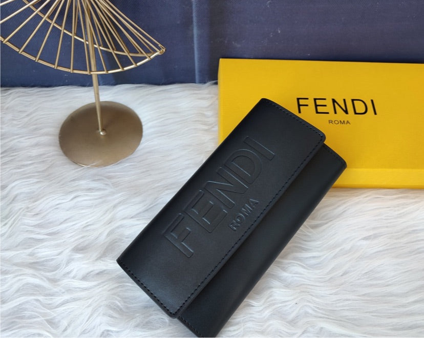 Leather fendi wallet