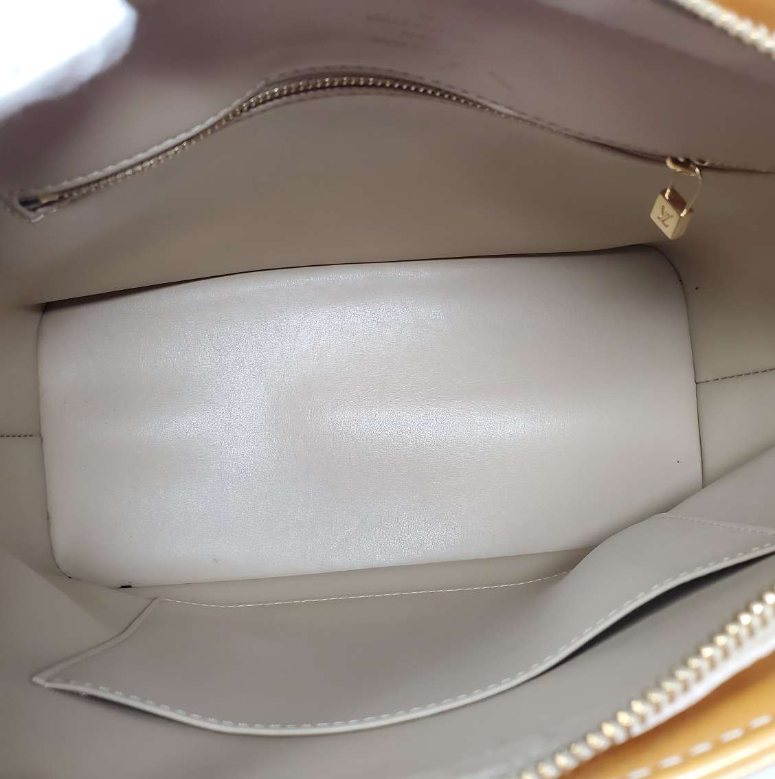 Louis Vuitton Houston Vernis Tote Bag