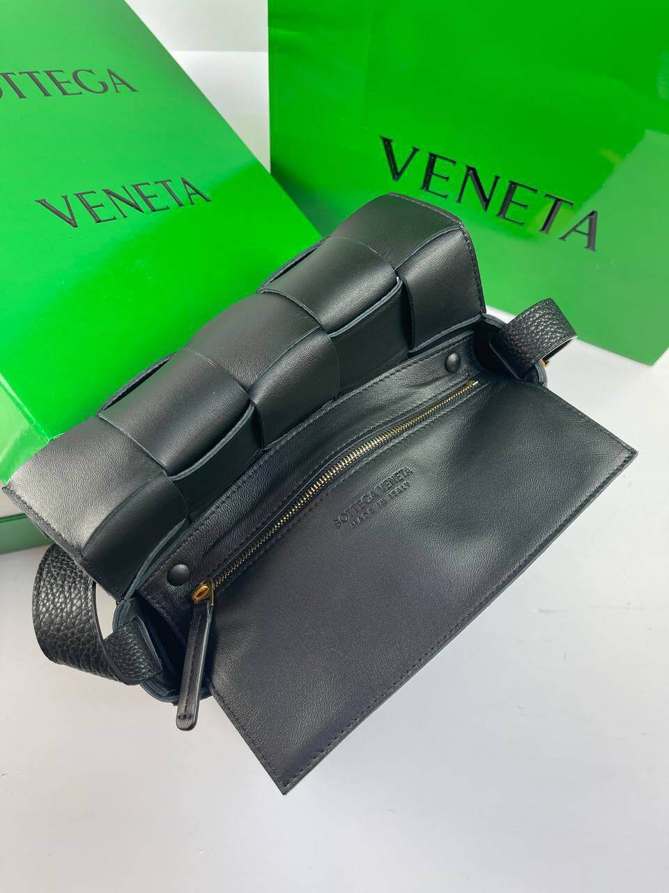 BOTTEGA VENETA Cassette Intrecciato grained leather shoulder bag black