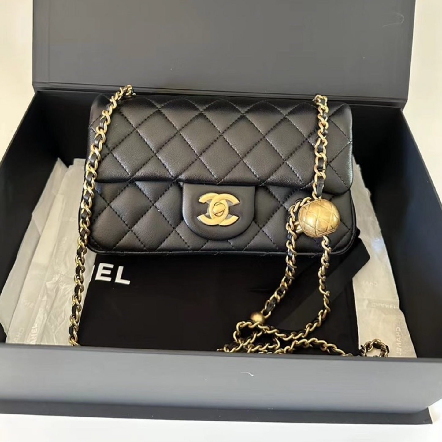 Chanel 22 Chip Bag CF Mini