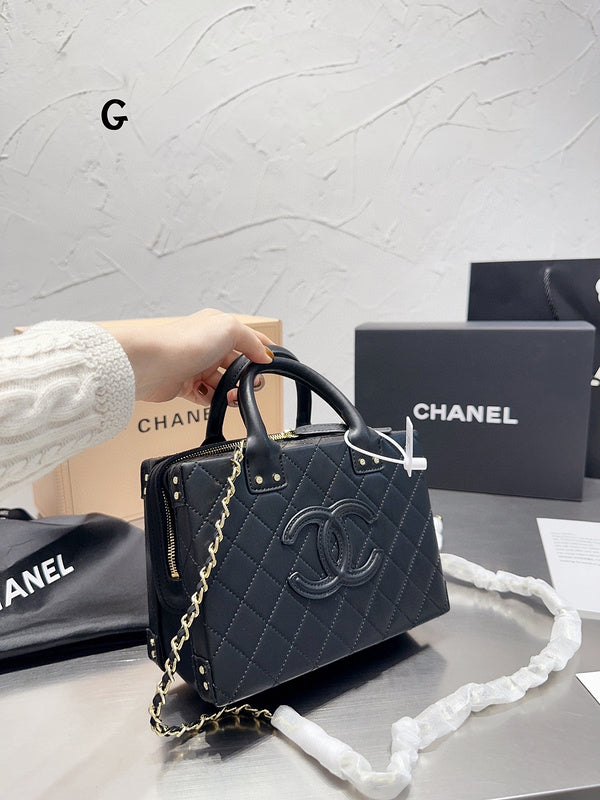 Women Designer Bags - Chanel Bags - 7110