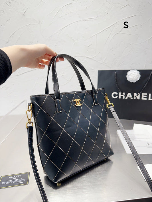 Women Designer Bags - Chanel Bags - 7273