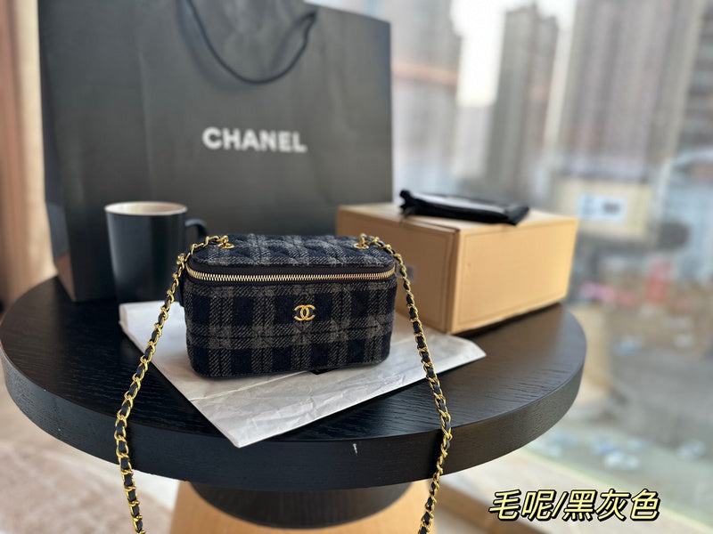 Women Designer Bags - Chanel Bags - 7129