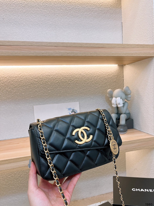 Women Designer Bags - Chanel Bags - 7165