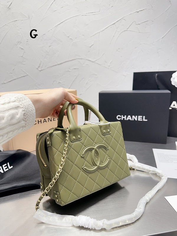 Women Designer Bags - Chanel Bags - 7110