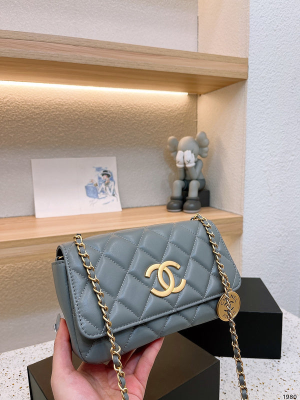 Women Designer Bags - Chanel Bags - 7163