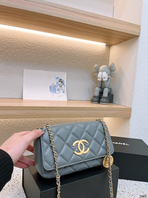 Women Designer Bags - Chanel Bags - 7163