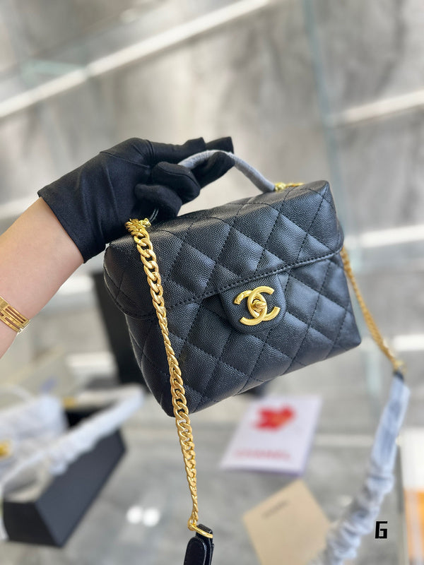 Women Designer Bags - Chanel Bags - 7114