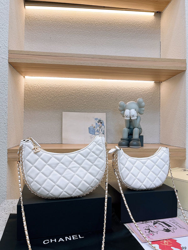 Women Designer Bags - Chanel Bags - 7011