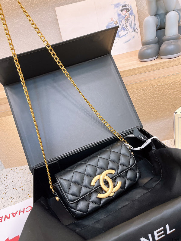 Women Designer Bags - Chanel Bags - 7000