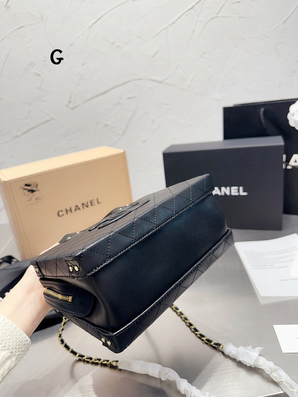 Women Designer Bags - Chanel Bags - 7111