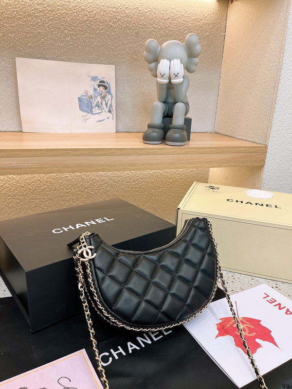 Women Designer Bags - Chanel Bags - 7010