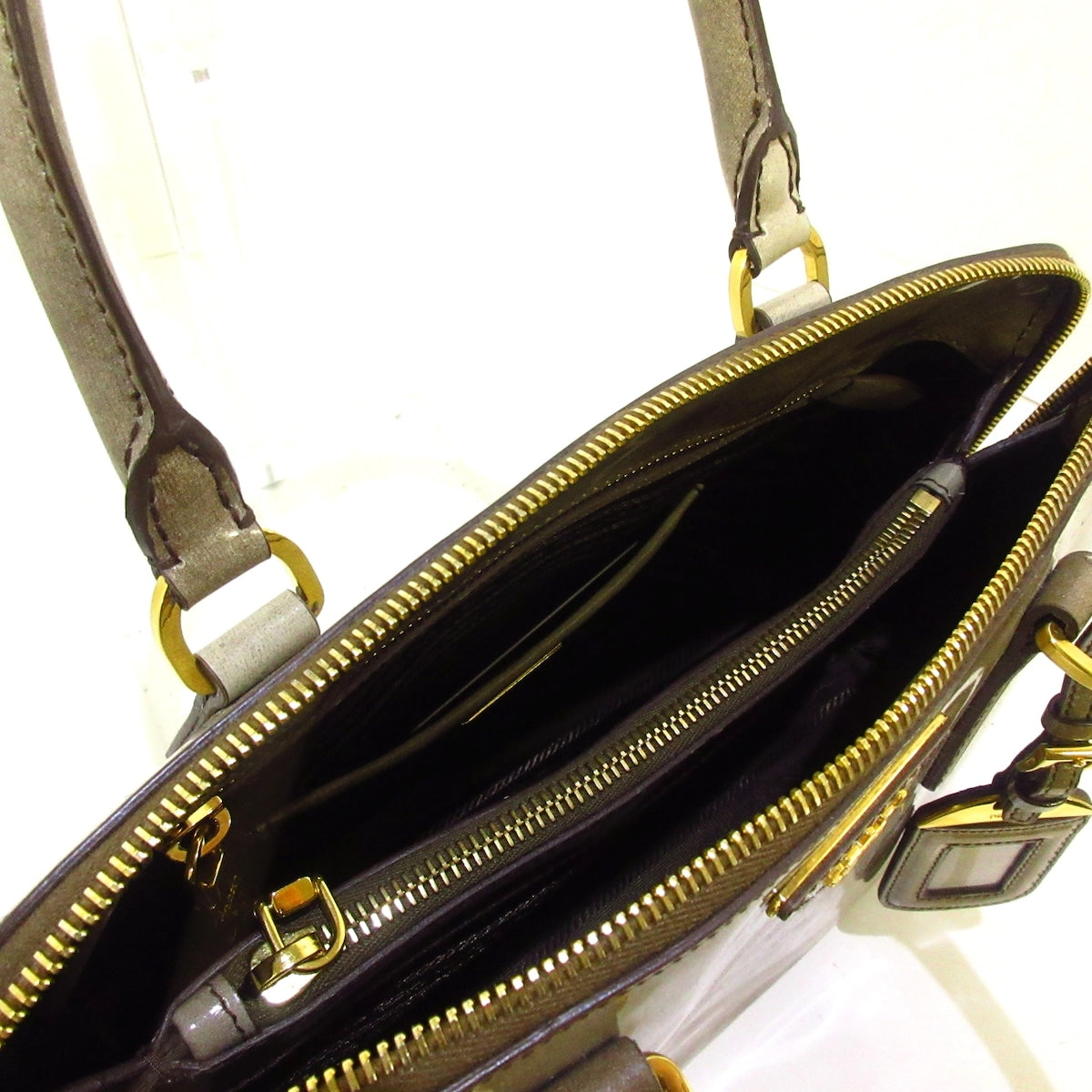 Prada Beige Patent leather Promenade handbag bag