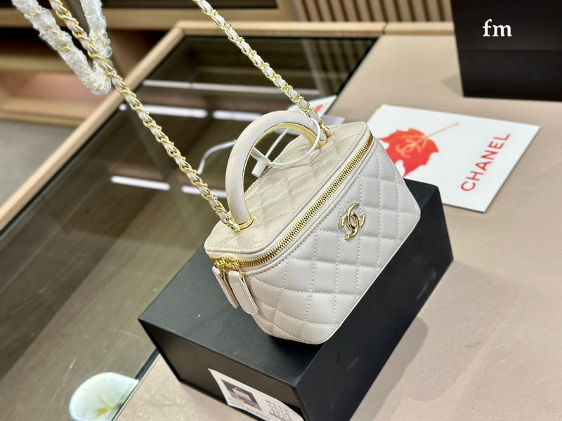 Women Designer Bags - Chanel Bags - 6909