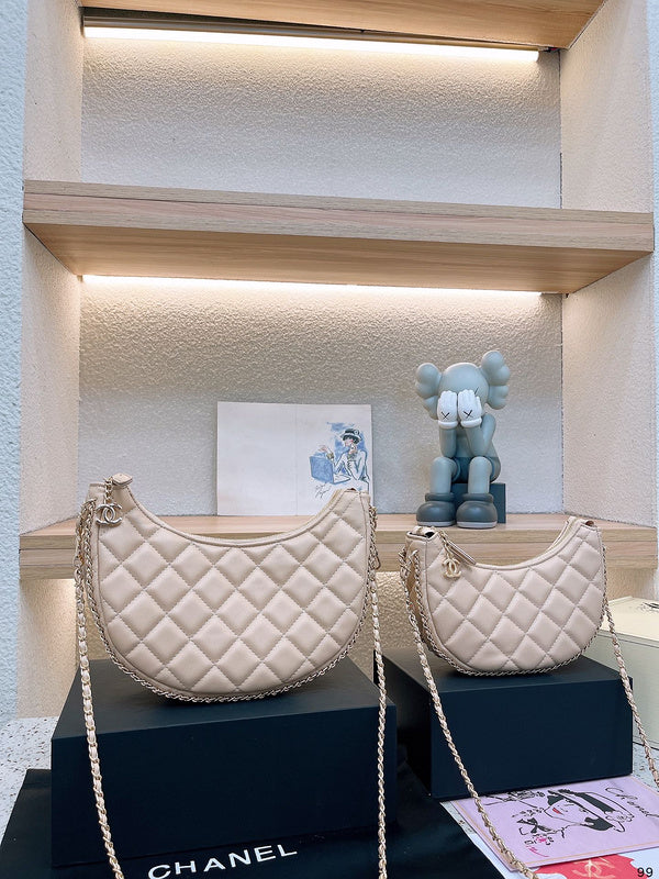 Women Designer Bags - Chanel Bags - 7011