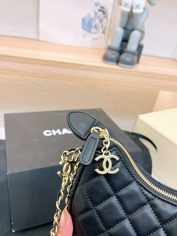 Women Designer Bags - Chanel Bags - 7045