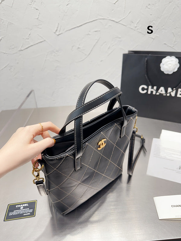 Women Designer Bags - Chanel Bags - 7273