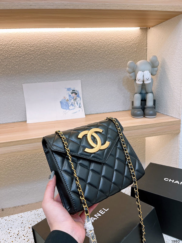 Women Designer Bags - Chanel Bags - 7170