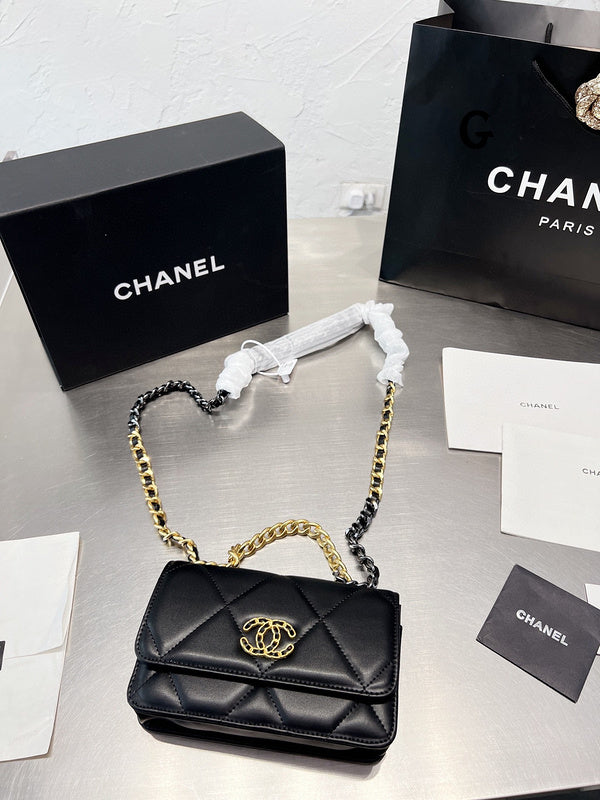 Women Designer Bags - Chanel Bags - 7098