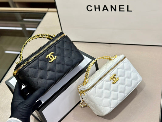 Women Designer Bags - Chanel Bags - 7123