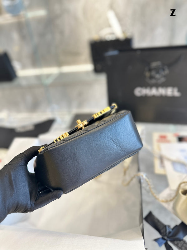 Women Designer Bags - Chanel Bags - 7082