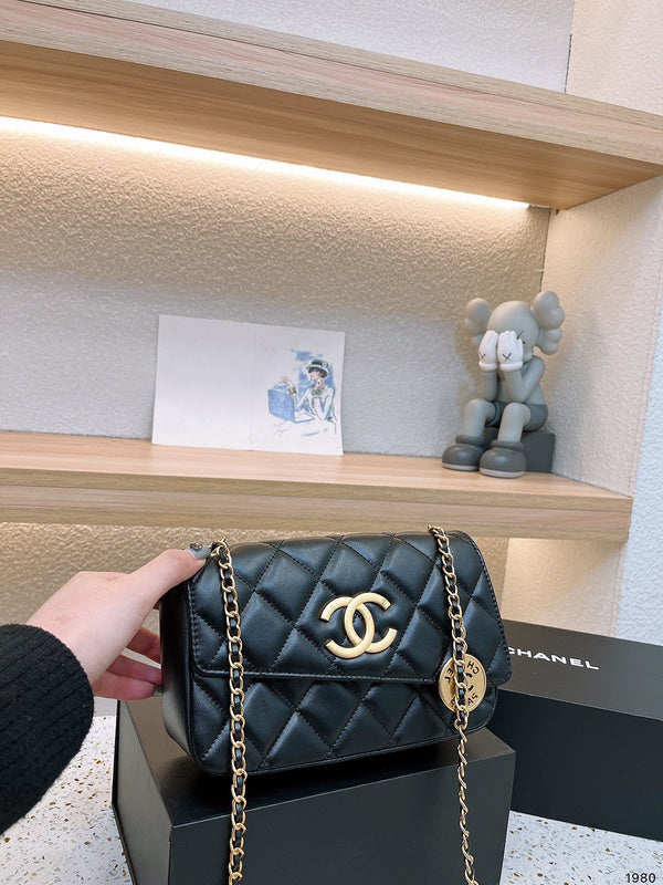 Women Designer Bags - Chanel Bags - 7166