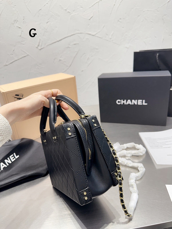 Women Designer Bags - Chanel Bags - 7111