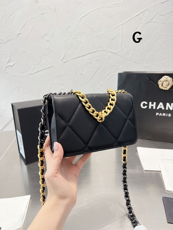 Women Designer Bags - Chanel Bags - 7098