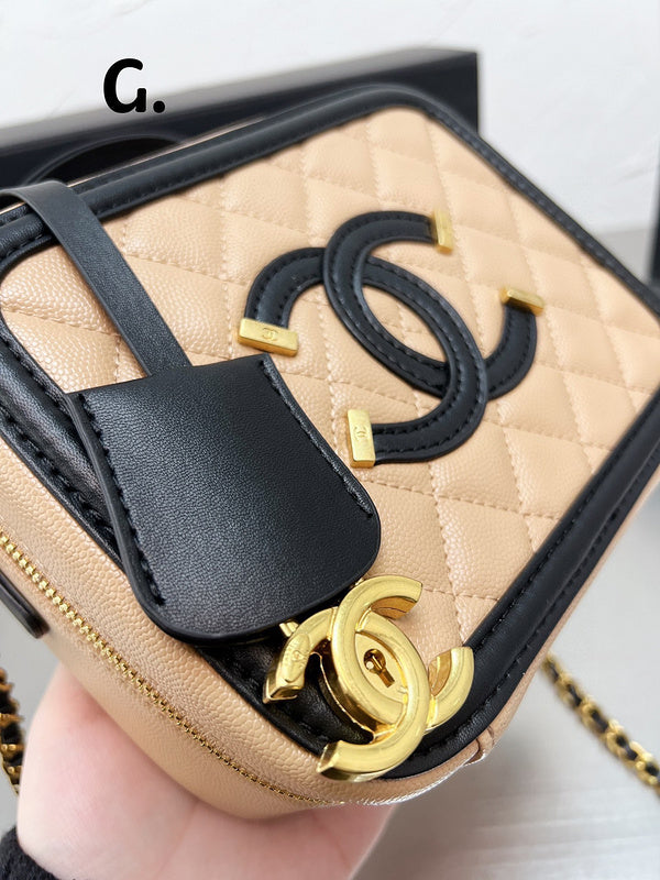 Women Designer Bags - Chanel Bags - 7015