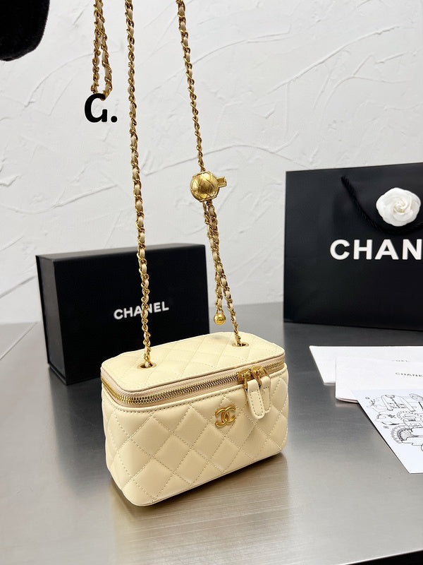 Women Designer Bags - Chanel Bags - 7090