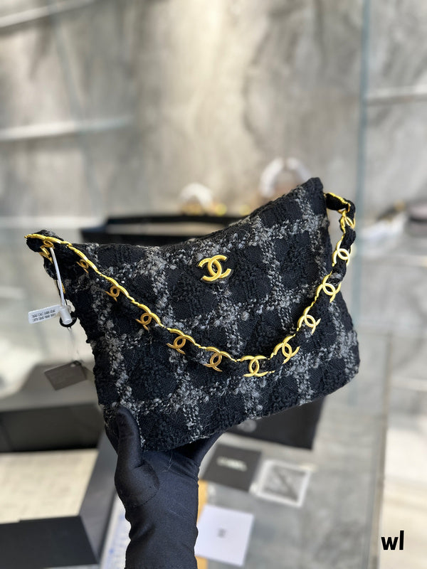 Women Designer Bags - Chanel Bags - 7064